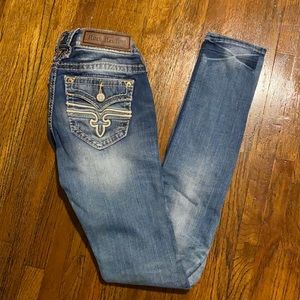 24 Skinny Rock Revival Jeans